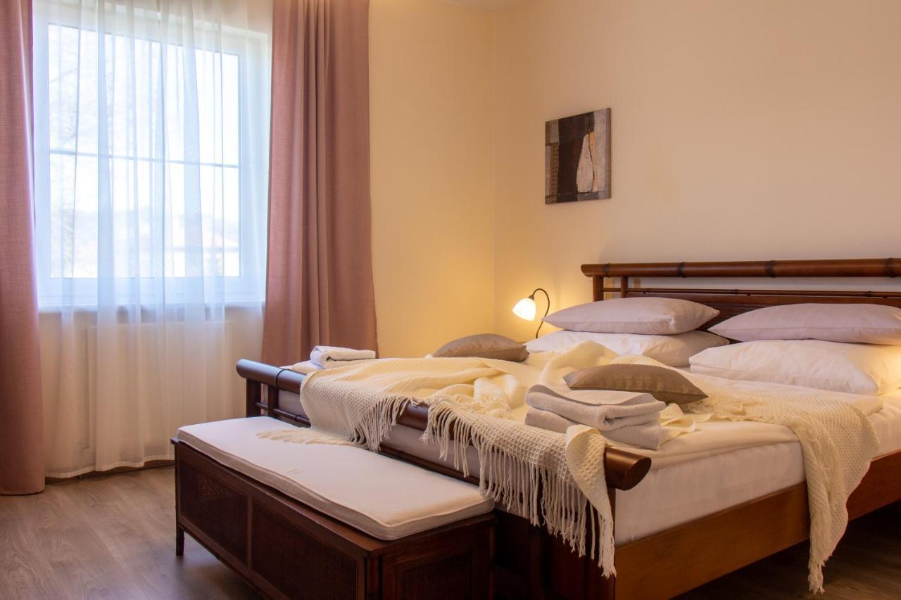 Villa Anzio Marianske Lazne Ngoại thất bức ảnh